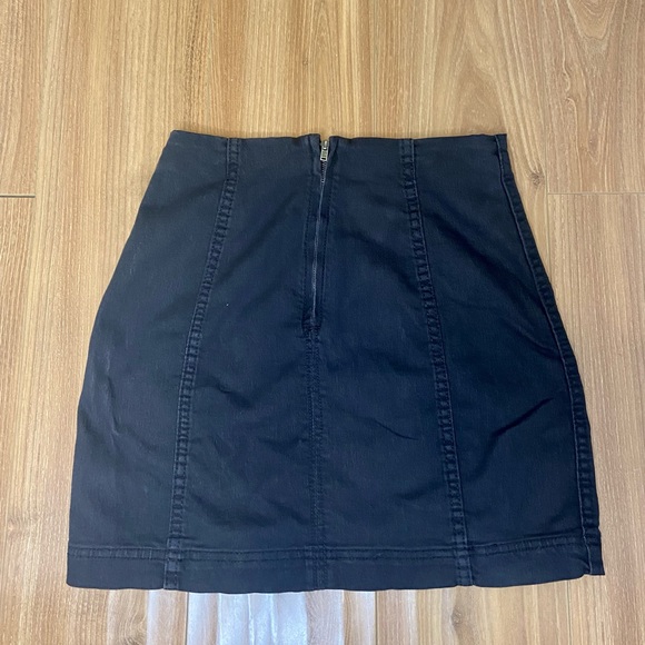 Free People black mini skirt - Picture 3 of 7